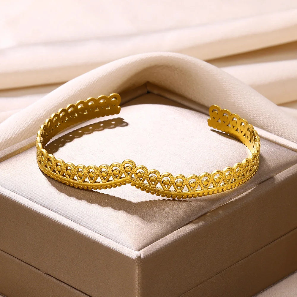 Stainless Steel Hollow Bangle – Classic Gold Snake Bracelet